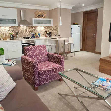 Lejlighedshotel Apart Best 4*